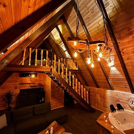 Eloi Suit Bungalov Ardesen ภายนอก รูปภาพ