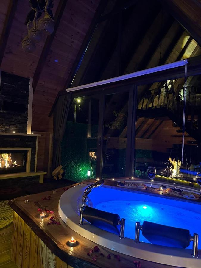Eloi Suit Bungalov Ardesen ภายนอก รูปภาพ
