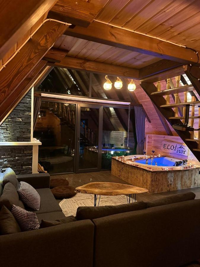 Eloi Suit Bungalov Ardesen ภายนอก รูปภาพ