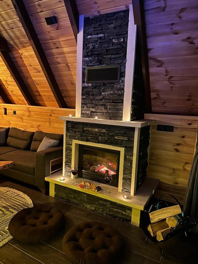 Eloi Suit Bungalov Ardesen ภายนอก รูปภาพ