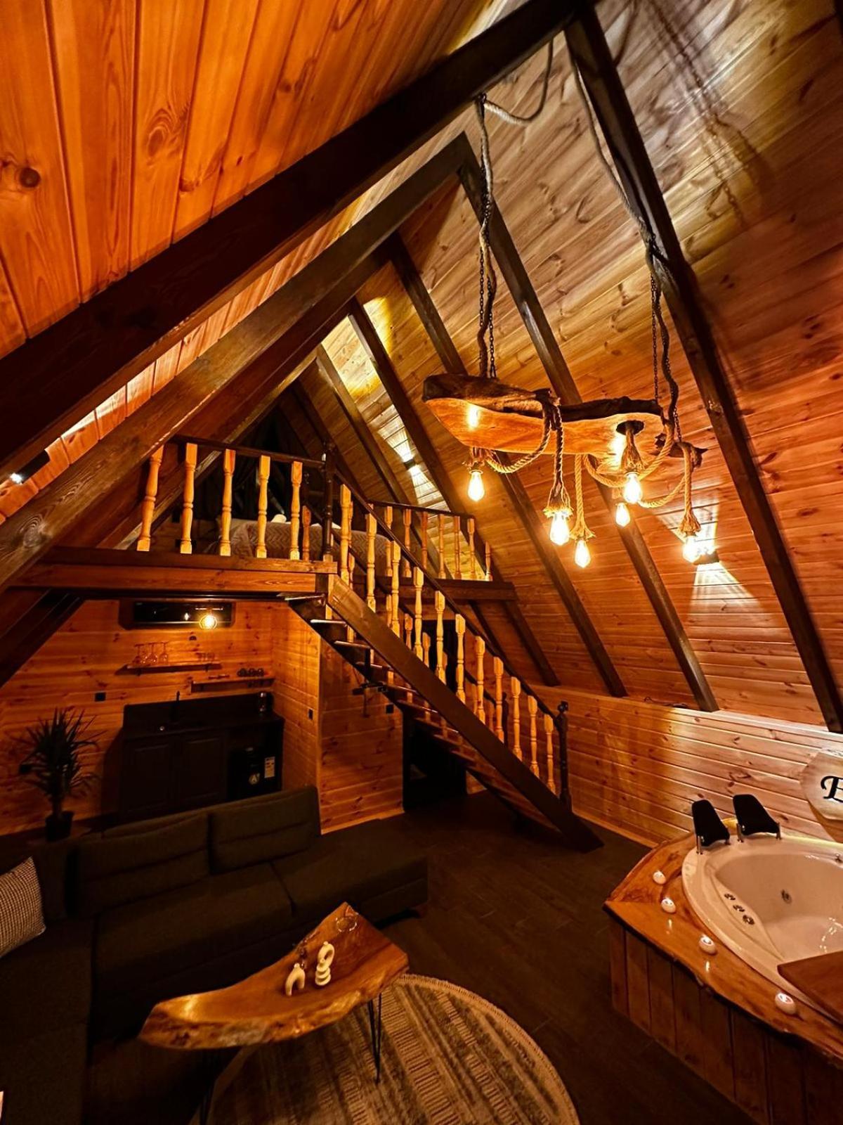 Eloi Suit Bungalov Ardesen ภายนอก รูปภาพ