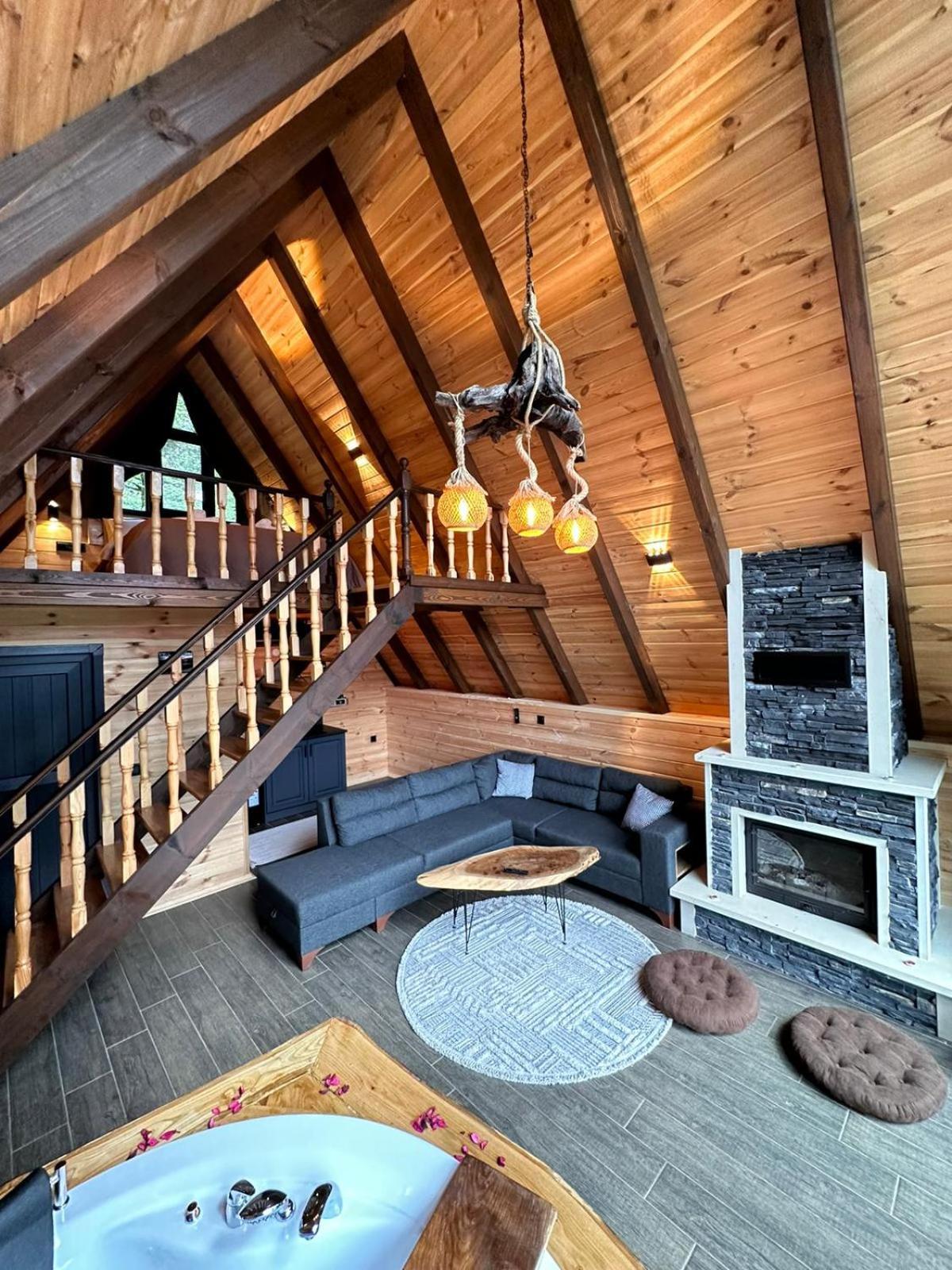 Eloi Suit Bungalov Ardesen ภายนอก รูปภาพ